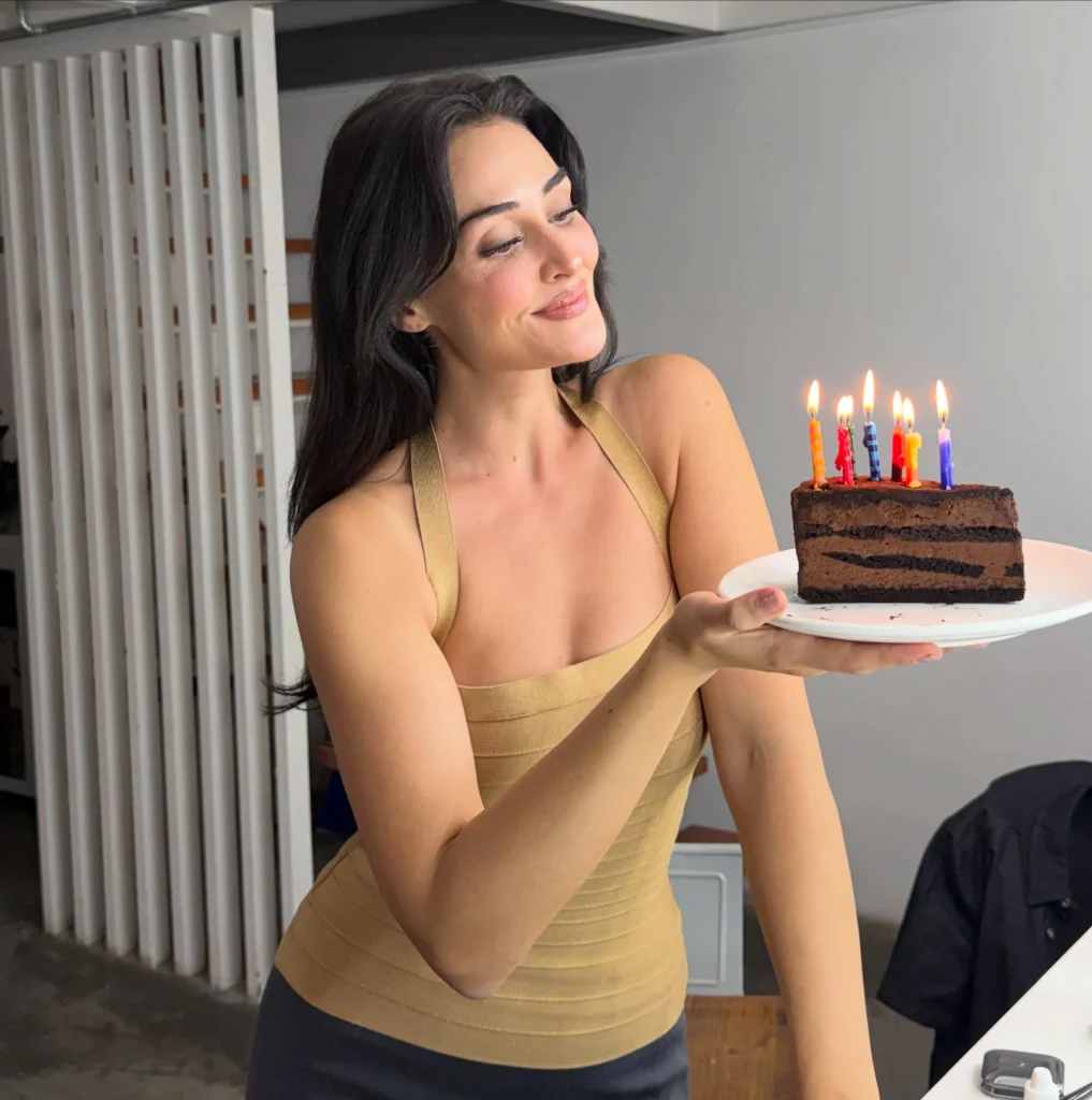 Faruk Sabancı'dan Esra Bilgiç'e doğum günü kutlaması - www.gundemedair.com