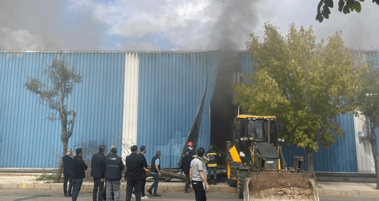 Gaziantep'te pamuk fabrikasında yangın paniği - www.gundemedair.com