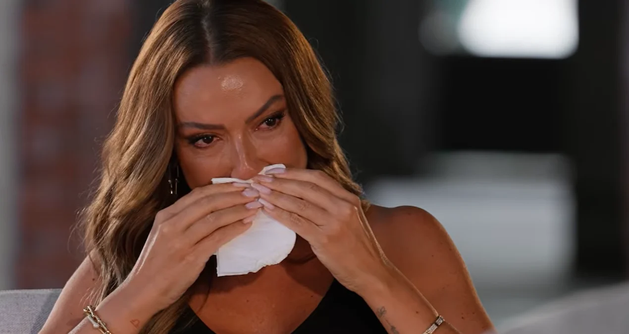 Hadise, ablasıyla yaşadığı anlaşmazlık ve terapi sürecini anlattı - www.gundemedair.com