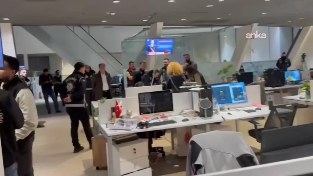Halk TV'nin sahibi Cafer Mahiroğlu'na gözaltı kararı - www.gundemedair.com