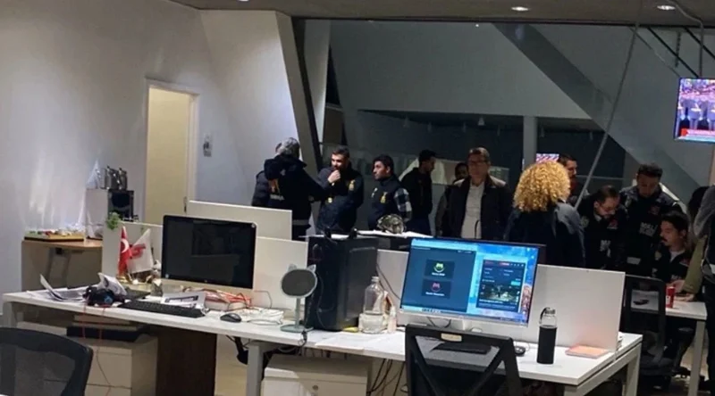 Halk TV'nin yayını kesildi, ekrana 'Canım Kardeşim' filmi verildi - www.gundemedair.com
