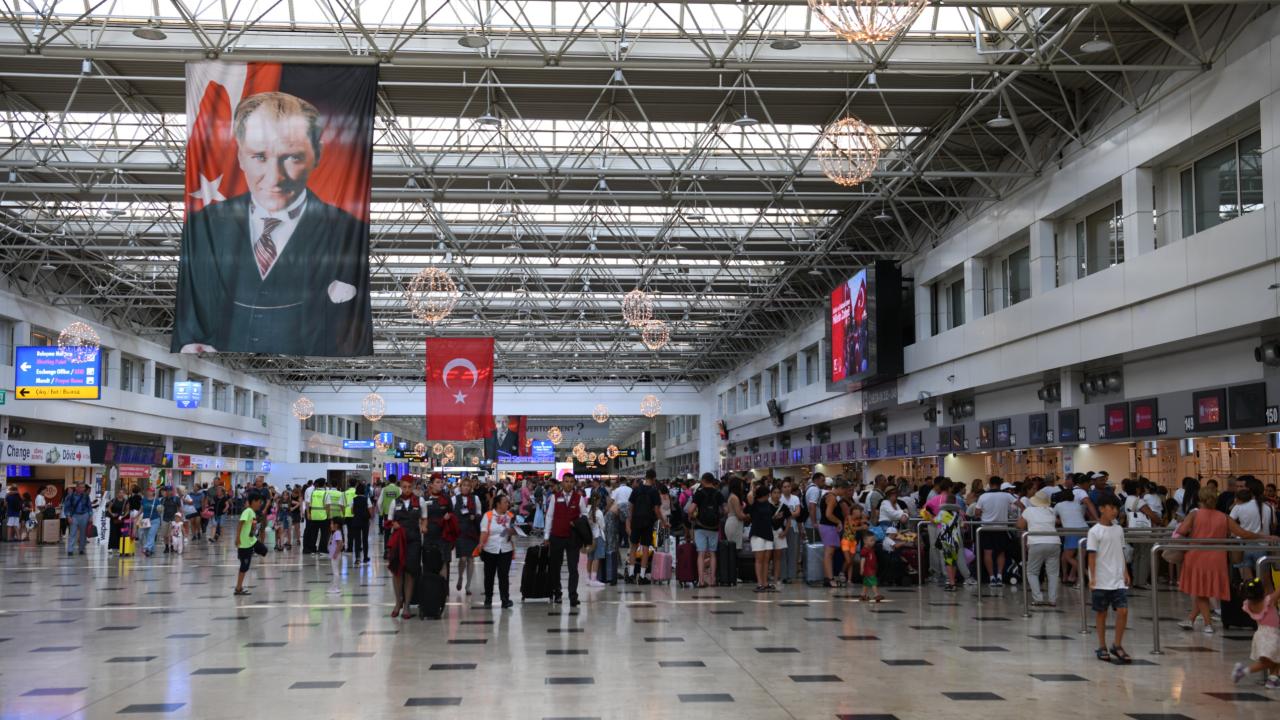 Ağustos ayında Türkiye’de hava trafiği ve yolcu sayısında artış gerçekleşti