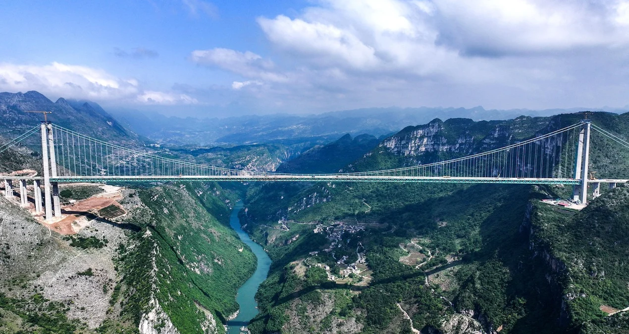 Huajiang Büyük Kanyon Köprüsü, 3,3 milyon ziyaretçiyi ağırladı - www.gundemedair.com