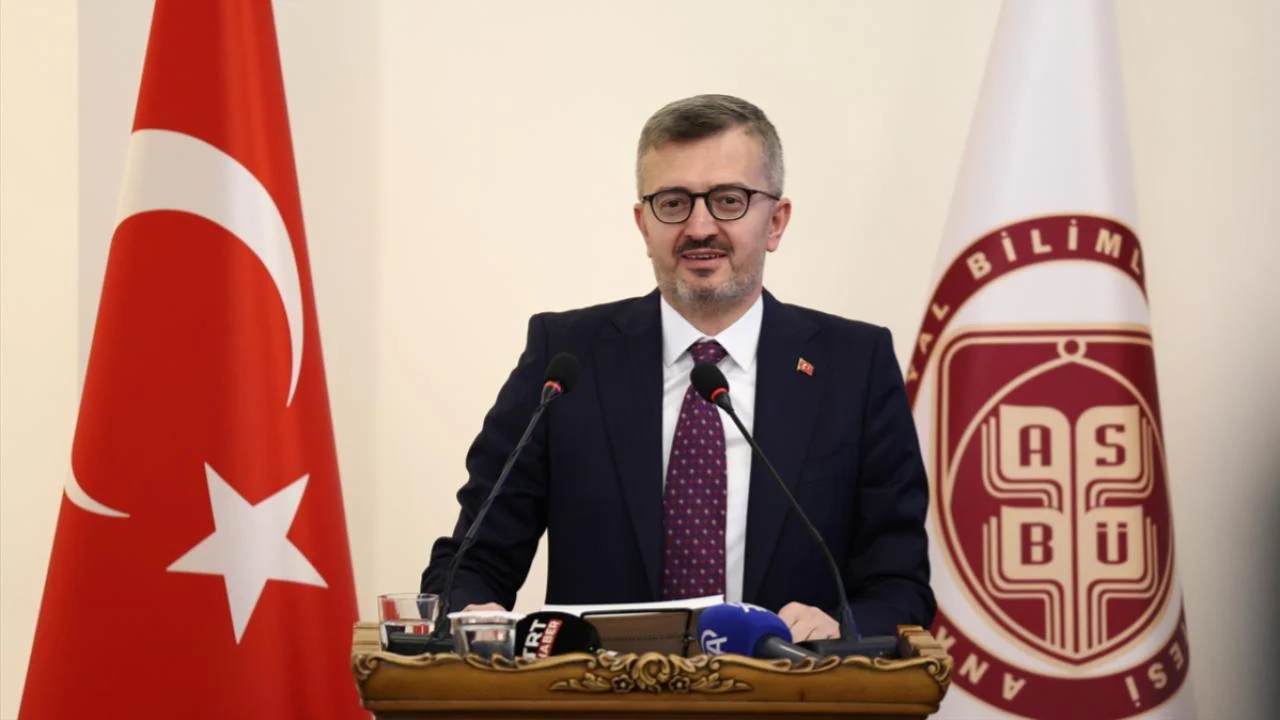 İletişim Başkanı Duran, Dezenformasyonla Mücadeleyi Önceliklendirdiklerini Açıkladı - www.gundemedair.com