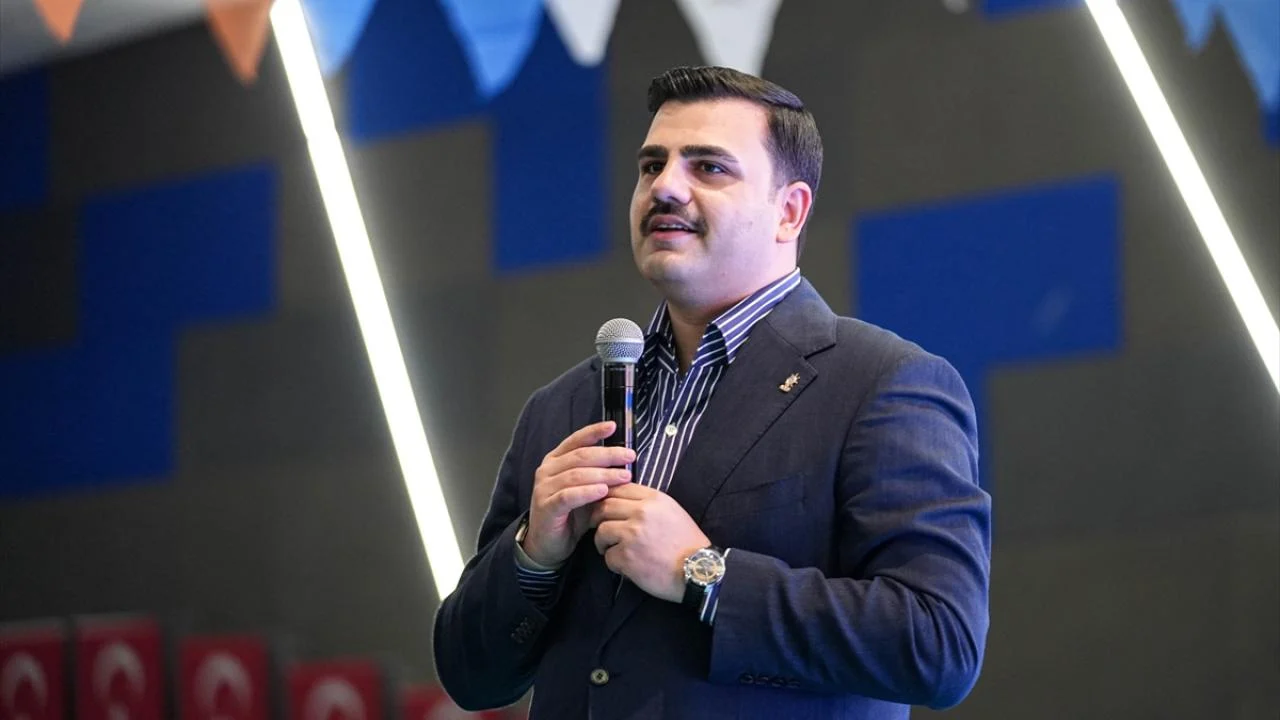 İnan’dan İzmir’deki meclis üyelerine: “İzmir merkezli siyaset yapın - www.gundemedair.com