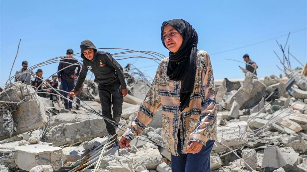 İsrail, Batı Şeria'da Filistinlilere ait yaklaşık 183 dönüm araziye el koydu - www.gundemedair.com
