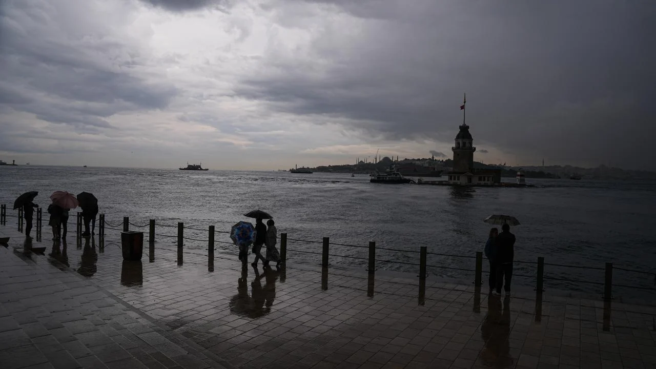 Meteoroloji’den 20 il için sarı kodlu uyarı: Kuvvetli yağış ve fırtına bekleniyor