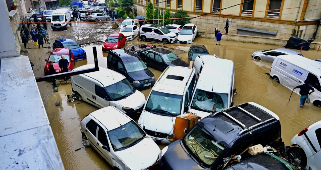 İstanbul Valiliği'nden kuvvetli yağış uyarısı - www.gundemedair.com
