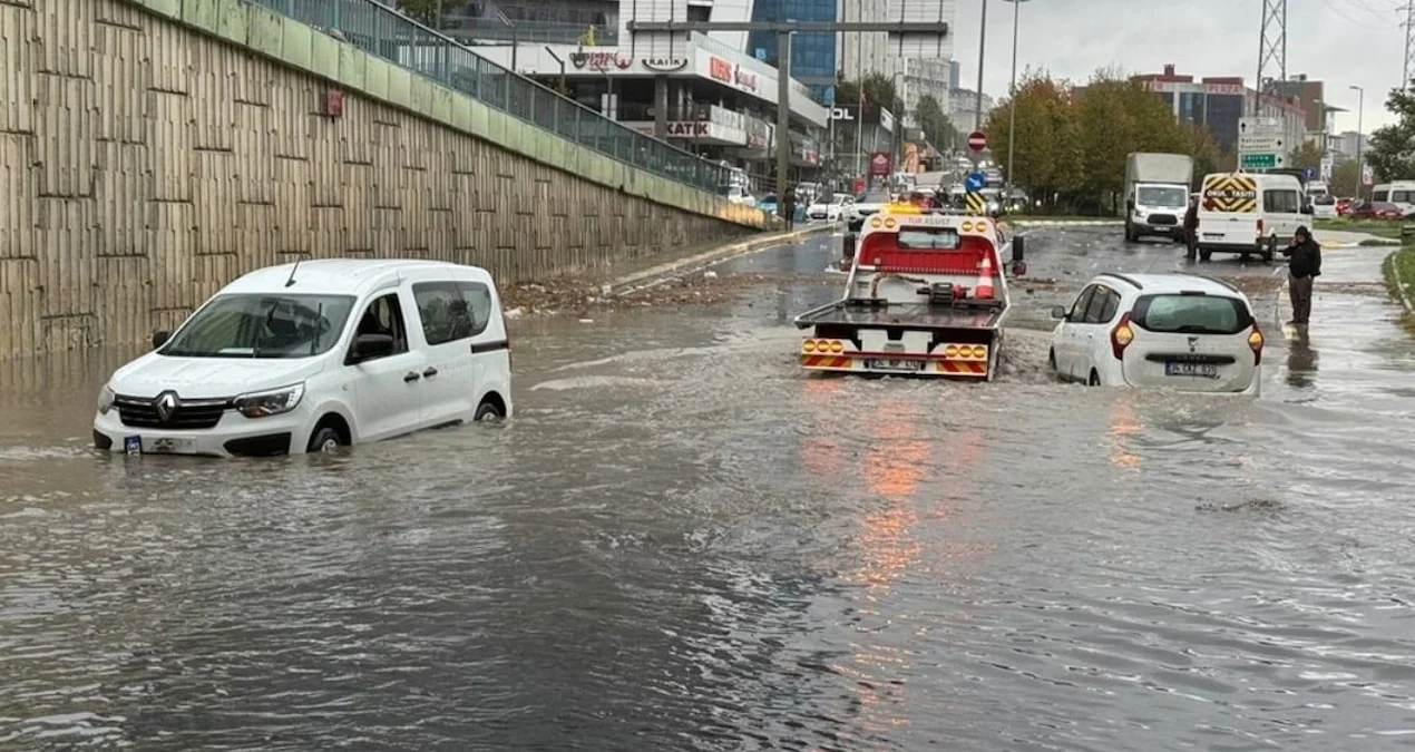 İstanbul'daki Şiddetli Yağışın Üç Meteorolojik Etkeni - www.gundemedair.com