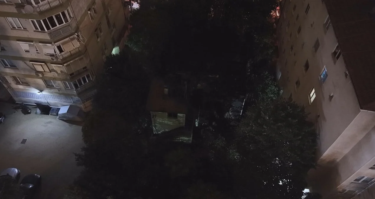 Kadıköy'de 3 katlı ahşap köşk yangında kullanılamaz hale geldi - www.gundemedair.com