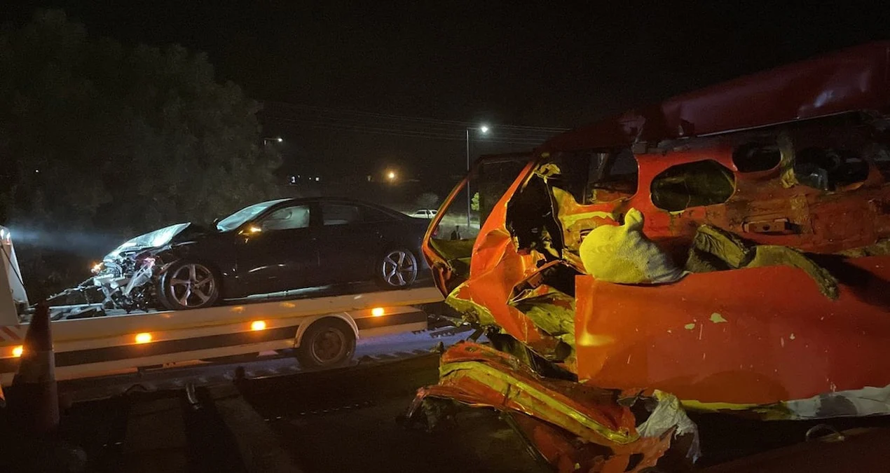 Kaza sonrası araçlar bu hale geldi, 3 kişi hayatını kaybetti - Sözcü Gazetesi