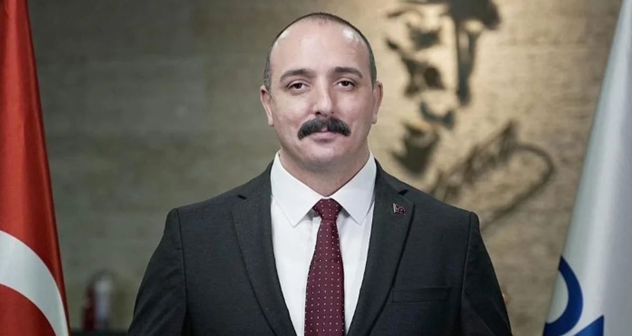 Konyaaltı Belediye Başkanı Cem Kotan, CHP'den istifa ederek YENİ Parti'ye katıldı - www.gundemedair.com