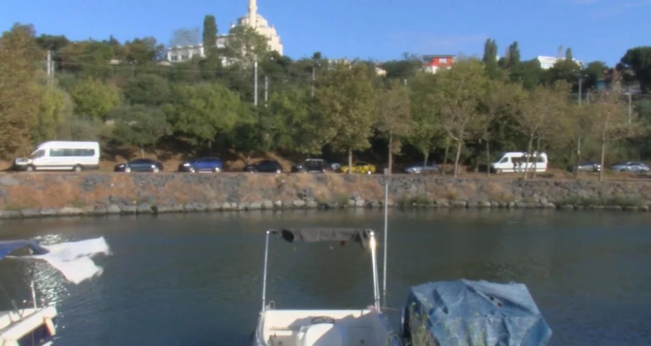 Küçükçekmece’de derede erkek cesedi bulundu
