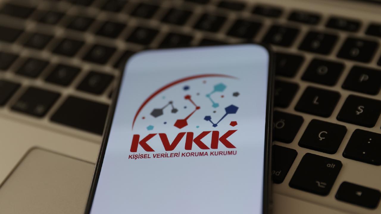 KVKK, giyim mağazasına kişisel verileri korumadığı için 200 bin lira idari para cezası verdi