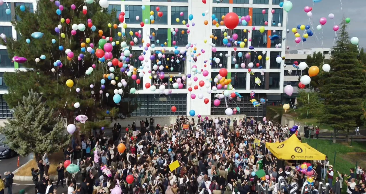 Lösemiyi yenen Hasan için gökyüzüne balon bırakıldı