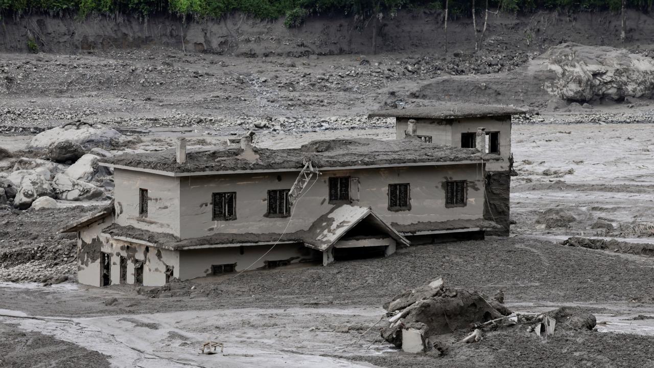 Nepal’de sel felaketinde ölü sayısı 734’e ulaştı, arama çalışmaları sürüyor