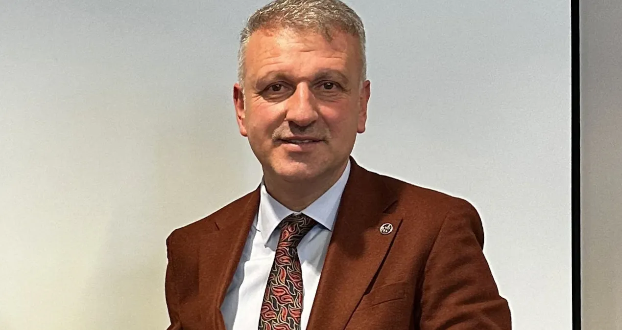 Oktay Saral'ın Azerbaycan'daki Başörtüsü Yasağına Tepkisi Diplomatik Gerilime Neden Oldu - www.gundemedair.com