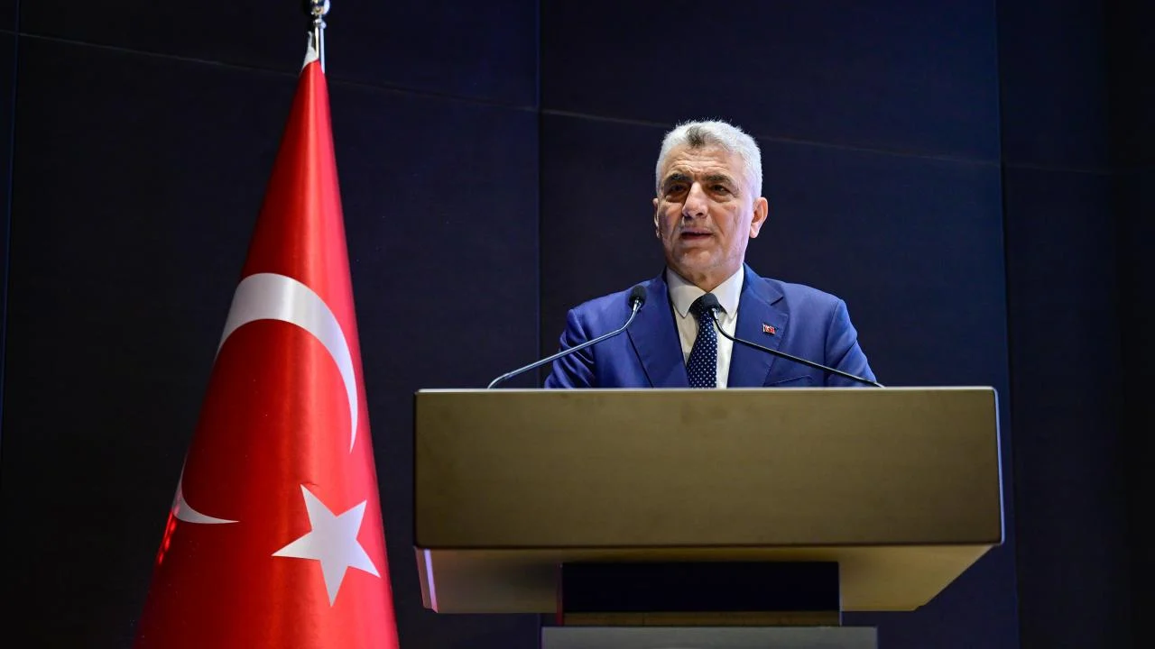 Ticaret Bakanı Bolat, Türkiye-ABD ticaret hedefini 100 milyar dolar olarak açıkladı