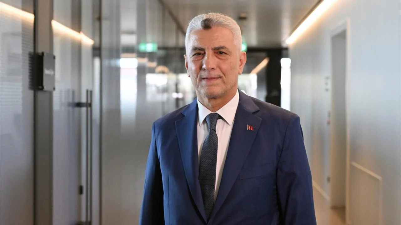 Bakan Bolat hakkındaki iddiaları yalanladı