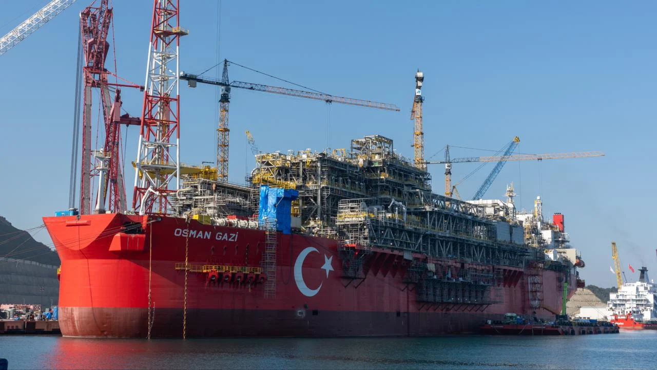 Osman Gazi Yüzer Üretim Platformu, Karadeniz'deki görevine uğurlandı - www.gundemedair.com