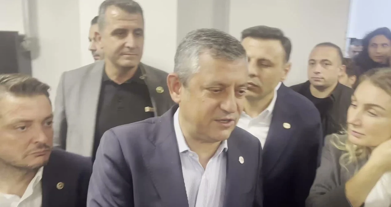 Özgür Özel, İmamoğlu'nun Duruşma Çıkışındaki Mesajını Paylaştı - www.gundemedair.com