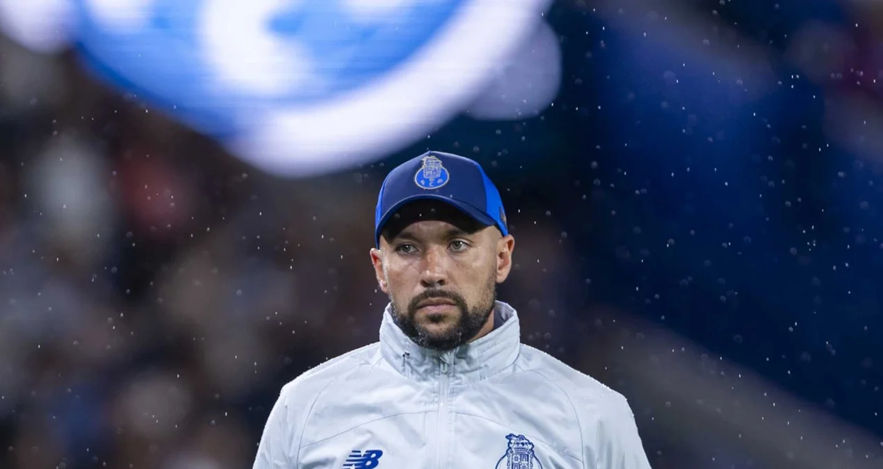 Porto, PSV'ye 1-0 yenildi; taraftarlar teknik direktör Farioli'yi yuhaladı - www.gundemedair.com