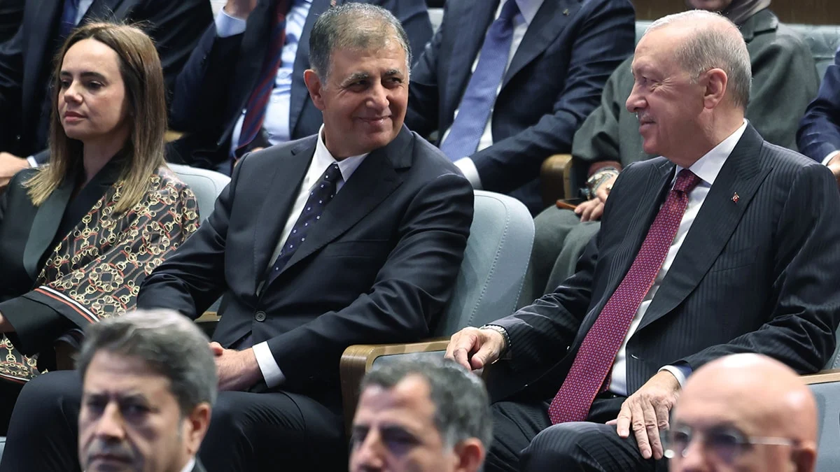 "Beni boşar" demişti: Cemil Tugay'ın eşi Öznur Tugay da törendeydi - Sözcü Gazetesi