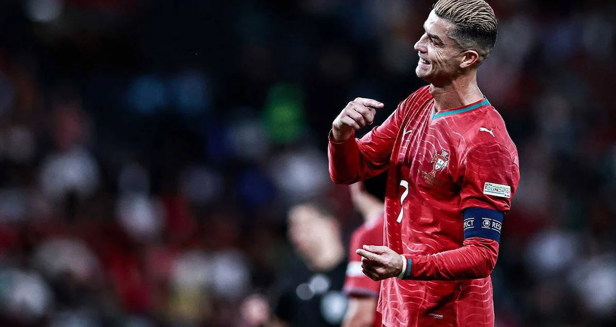 Cristiano Ronaldo devre arasında Türkiye'ye: Ünlü yorumcu canlı yayında bombayı patlattı - Sözcü Gazetesi