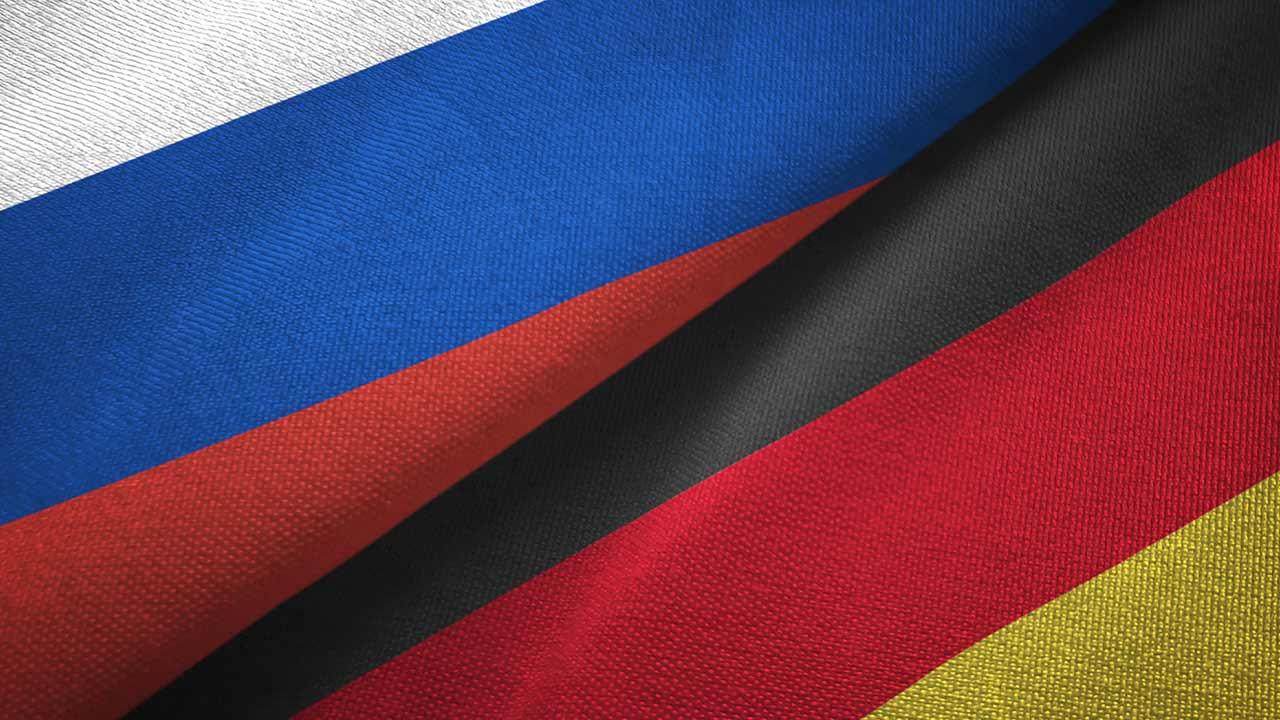 Lavrov, Almanya’nın Rusya’ya karşı tutumunu savaşın başlangıcı olarak değerlendirdi