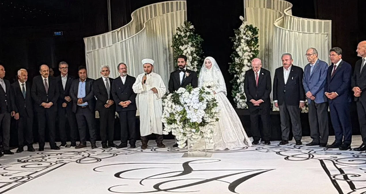 Vatandaşa verir öğüdü kızına zengin düğünü