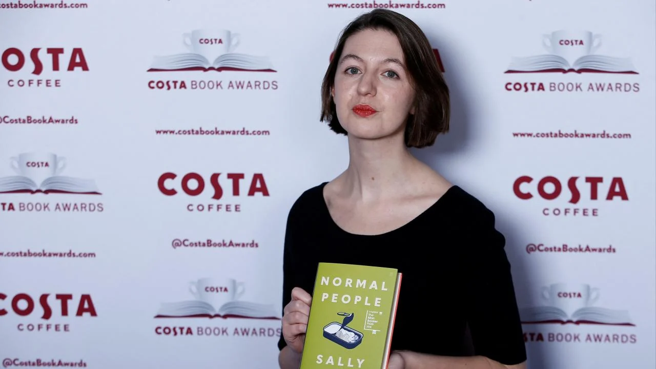 Sally Rooney'nin kitapları, Filistin desteği nedeniyle İngiltere'de satıştan kaldırılıyor - www.gundemedair.com