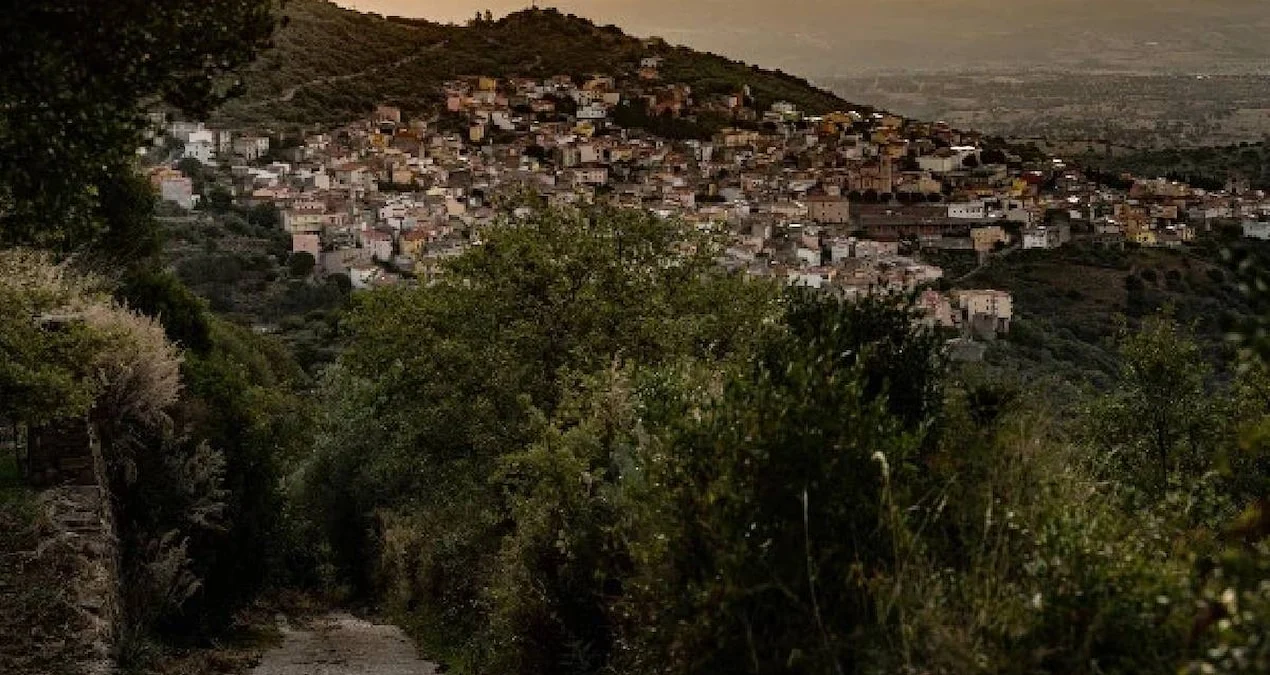 Sardinya’daki Bolotana Köyü, Kadınların Uzun Yaşamıyla Dikkat Çekiyor - www.gundemedair.com