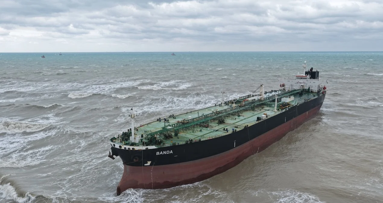 Sarıyer'de 238 Metrelik Tanker Karaya Oturdu - www.gundemedair.com