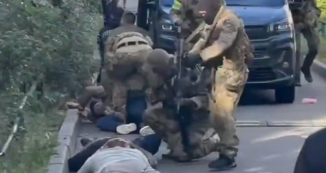 Kiev’de SBU ile GUR arasında silahlı çatışma yaşandı