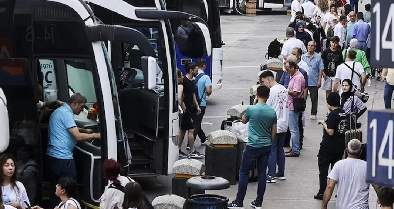Bilet alacakları ilgilendiriyor: Şehirlerarası otobüslerde bugün itibarıyla başladı - Sözcü Gazetesi