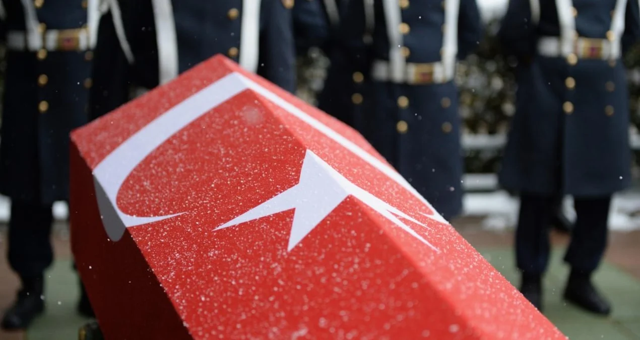 Zeytin Dalı Harekat Bölgesi’nde görevli Uzman Çavuş Coşkun Sevim’in şehit olduğu bildirildi (MSB açıklaması).