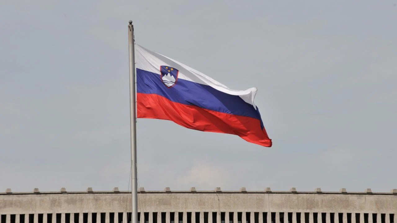 Slovenya’da Sosyal Demokratlar, Dışişleri Bakanı Kajzer’e gensoru verecek