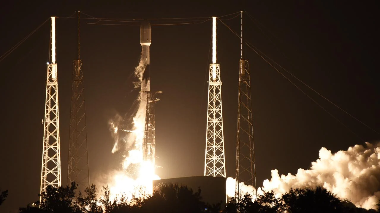 SpaceX’in ilk siyahi kadın komutan liderliğindeki uçuşu ABD hız rekoru kırdı
