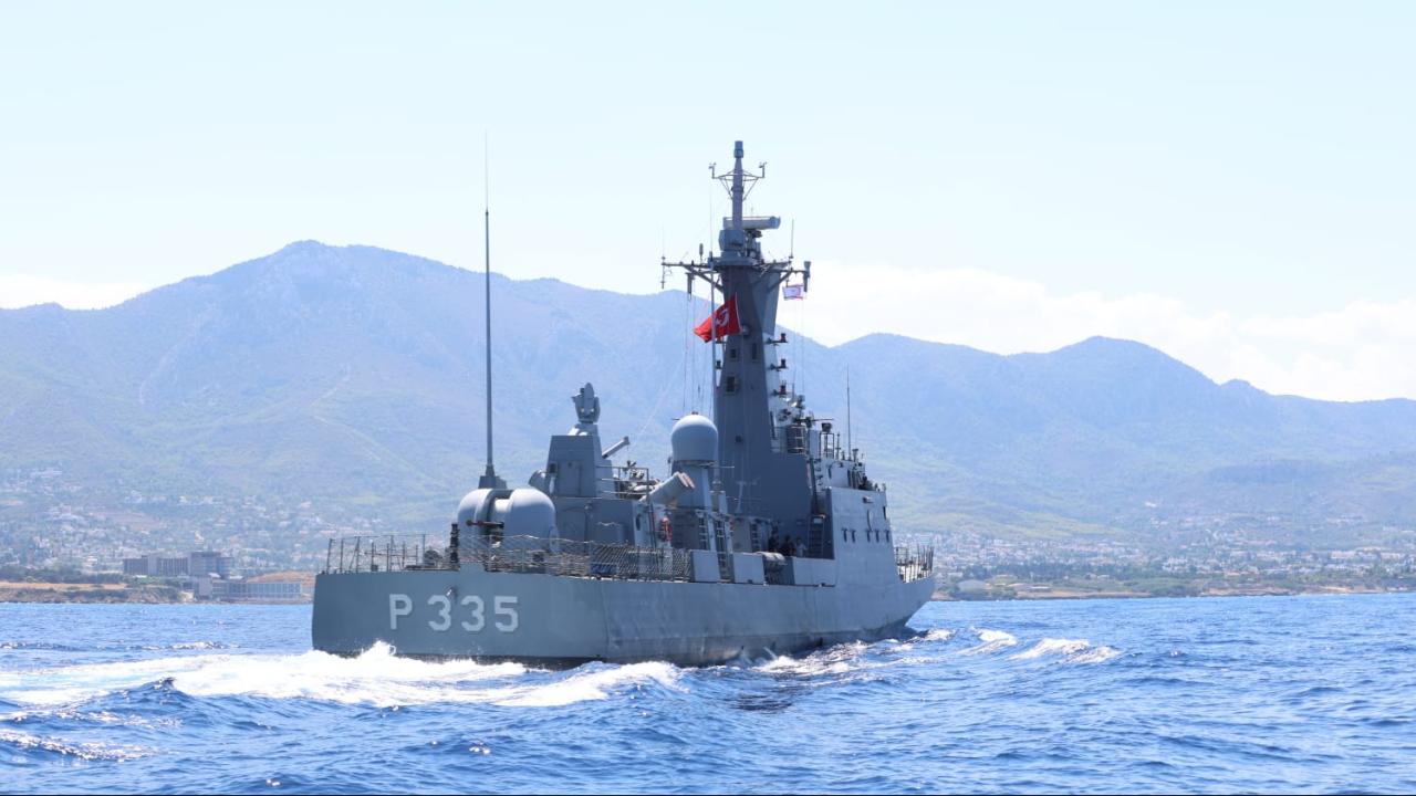 TCG Işın, Girne açıklarındaki batık yolcu gemisi için arama çalışmaları başlattı