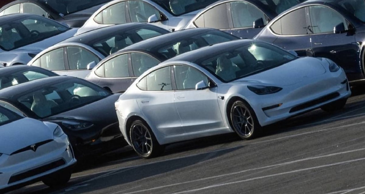 Ticaret Bakanlığı’nın ikinci el Tesla Model Y için kestiği 325 bin TL idari para cezası haberi