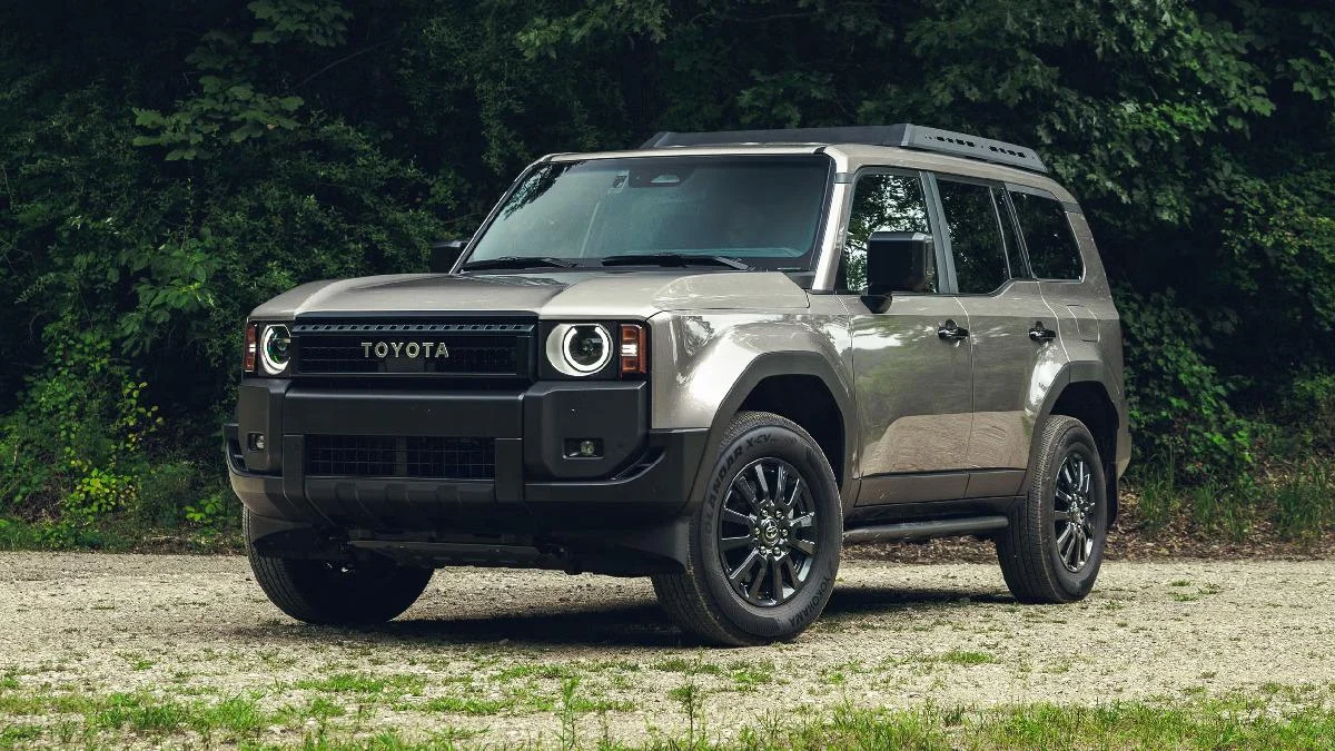 Toyota, 105 Bin 794 Land Cruiser’ı Yakıt Sızıntısı Riskiyle Geri Çağırıyor - www.gundemedair.com