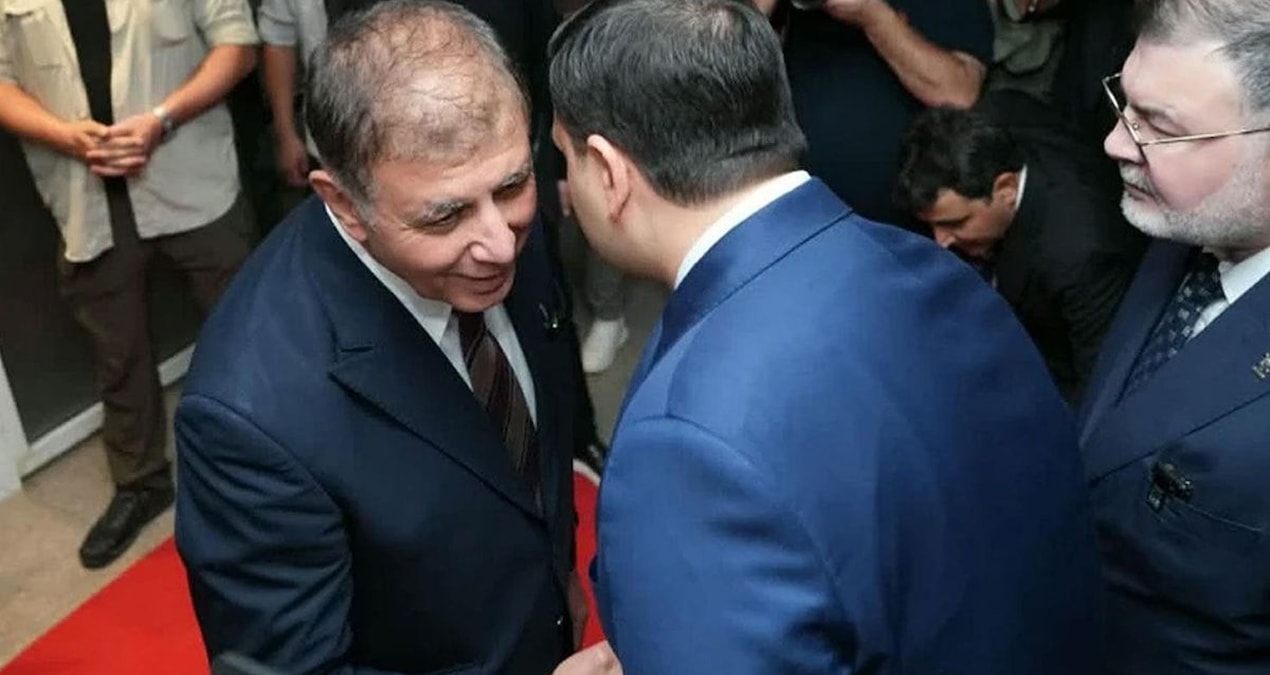 Cemil Tugay ve Eyyüp Kadir İnan, sergi açılışında bir araya geldi