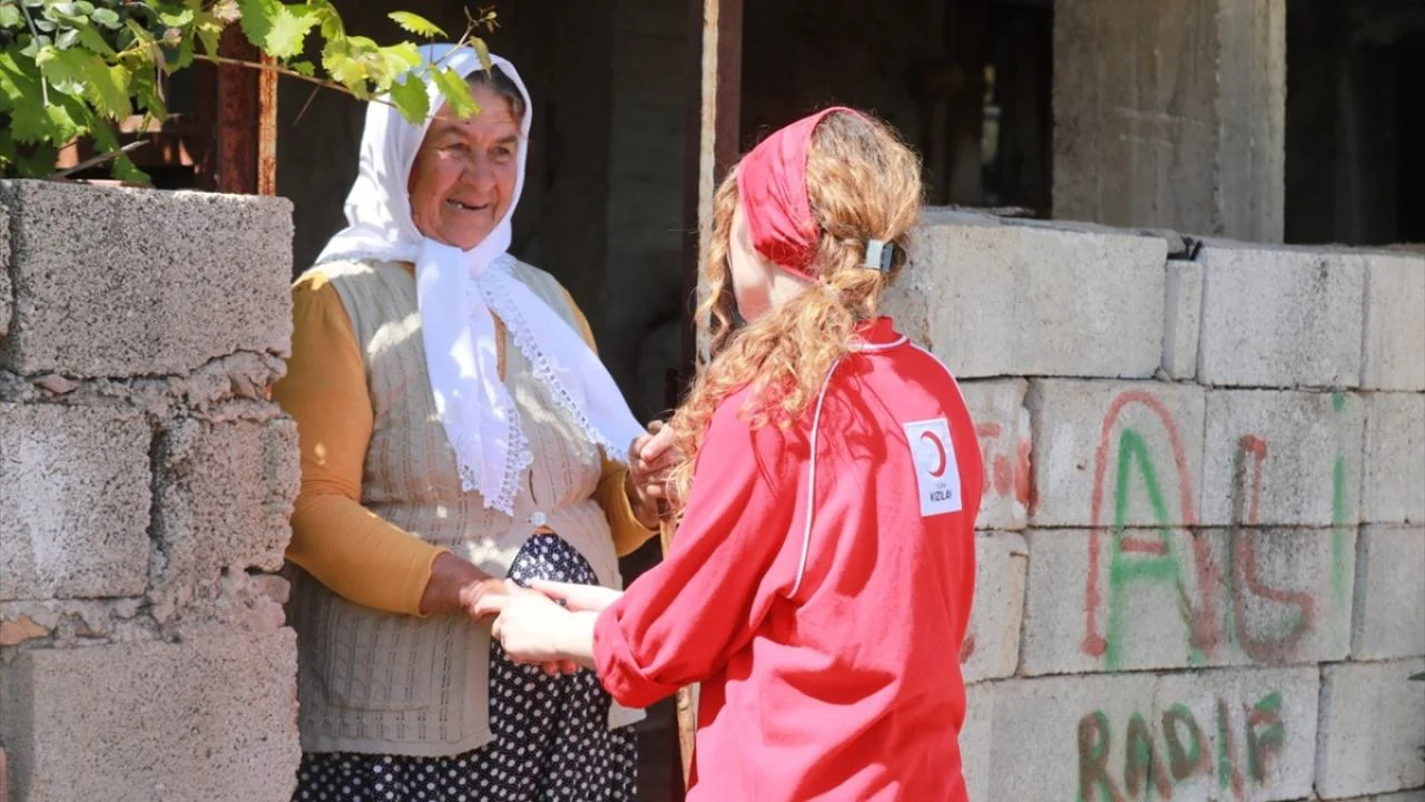 Türk Kızılay’ın psikolojik ilk yardım el kitabını tanıtan duyuru