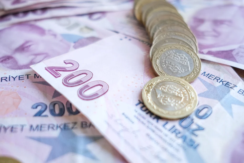 Türkiye Cumhuriyet Merkez Bankası, politika faizini yüzde 37'de sabit tuttu - www.gundemedair.com