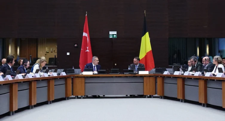 Türkiye ve Belçika Bakanları Brüksel'de Kritik Zirvede Bir Araya Geldi - www.gundemedair.com