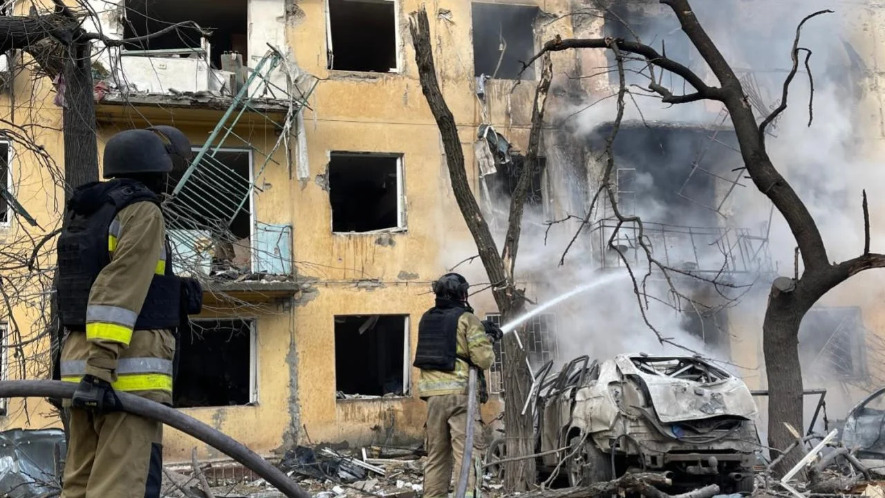 Ukrayna'da Rus Saldırıları: 5 Sivil Öldü, 56 Kişi Yaralandı - www.gundemedair.com