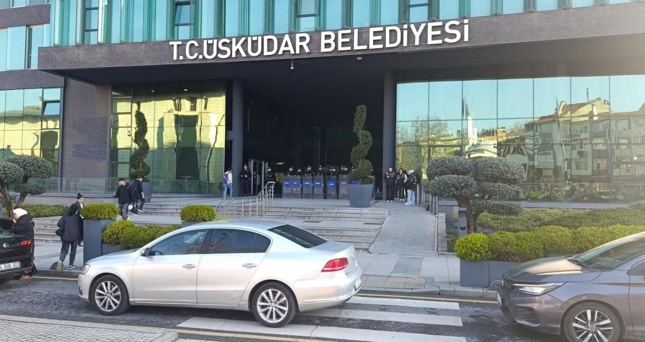 Üsküdar Belediyesi’nde usulsüzlük iddialarıyla başkan yardımcıları gözaltına alındı