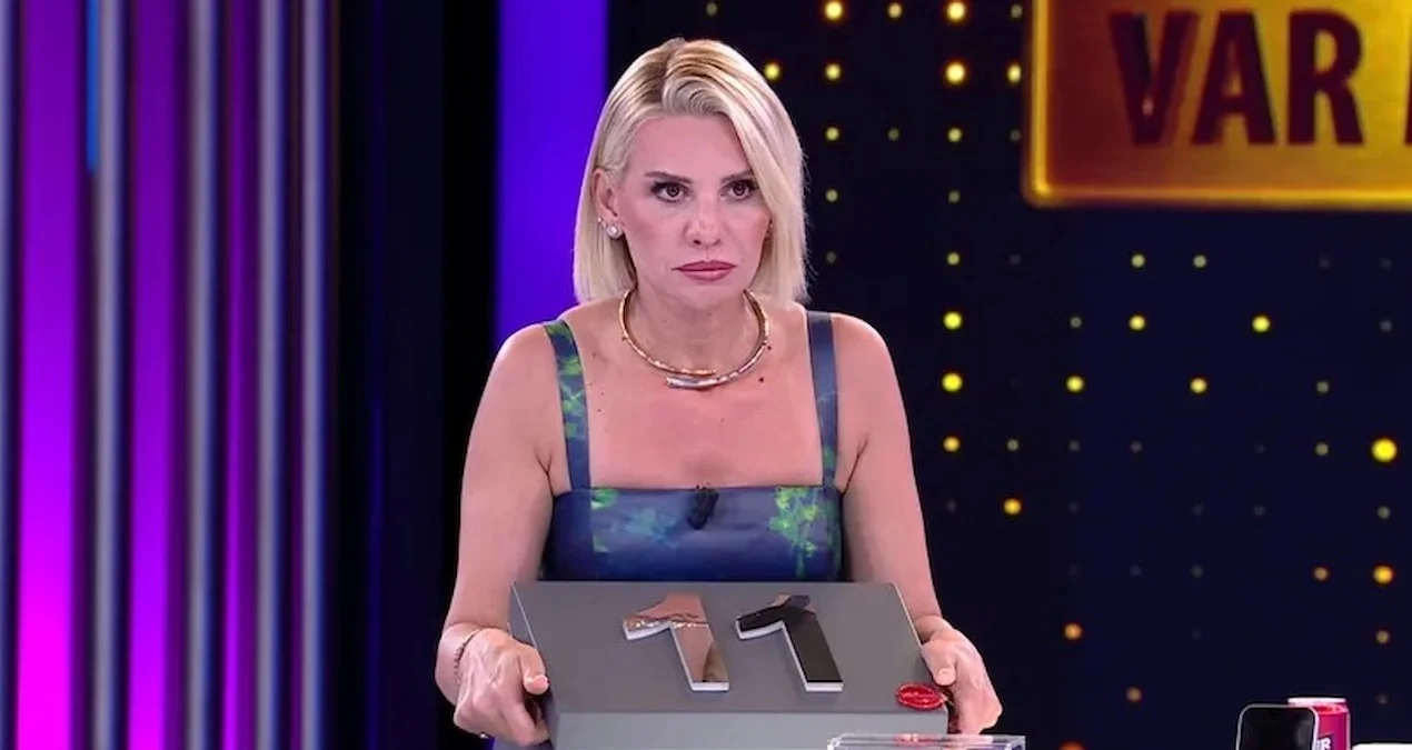 Esra Erol'un sunduğu Var mısın Yok musun yayın akışından çıkarıldı