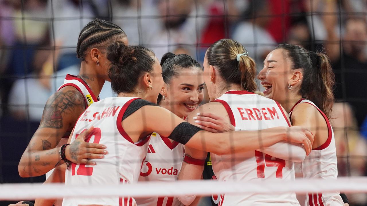 A Milli Kadın Voleybol Takımımız, İtalya ile finalde karşılaşacak