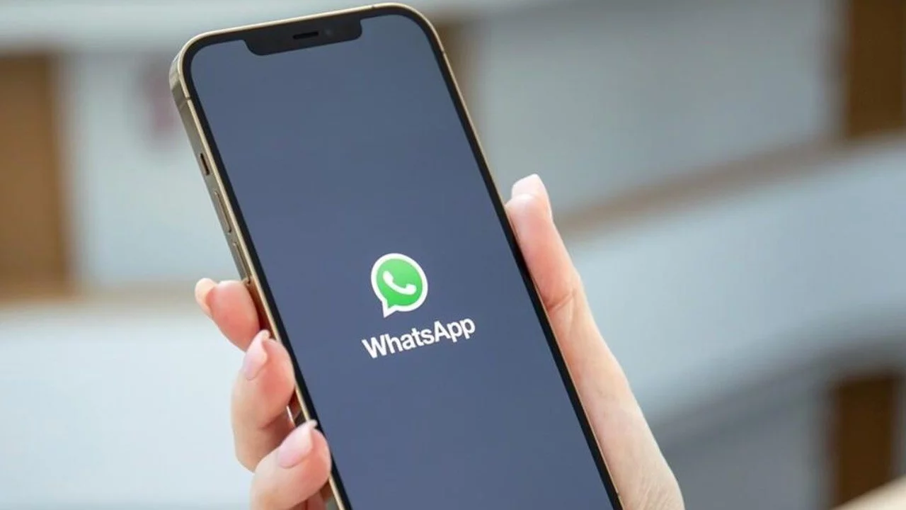 WhatsApp Android Arayüzü Yenileniyor: Sohbet Ekranı ve Alt Menü Tasarımı Değişiyor - www.gundemedair.com